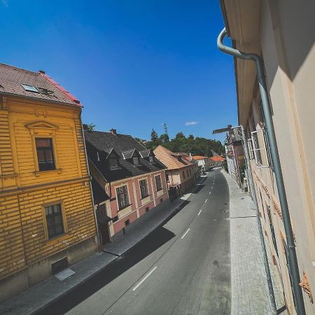 Ruttner Suite Веспрем Экстерьер фото
