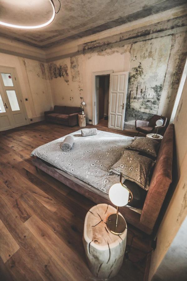 Ruttner Suite Веспрем Экстерьер фото